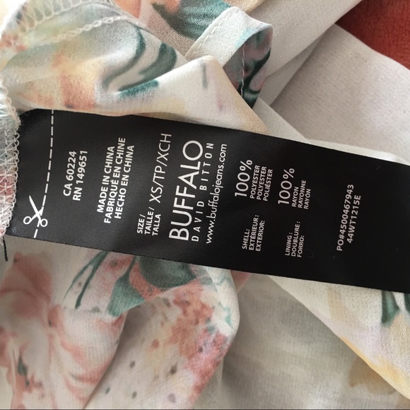 Gorgeous Top NWT - Picture 7 of 8